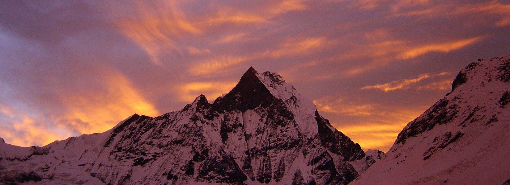 Annapurna-base-camp-macchapuchre-fishtail